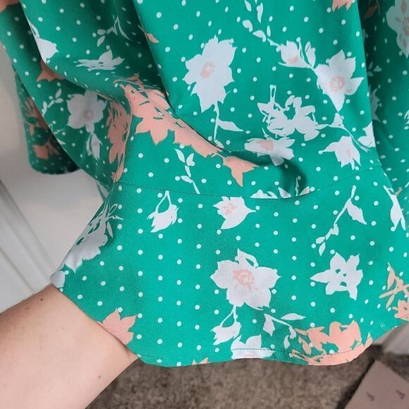 LANE BRYANT Floral Top - Picture 5 of 9